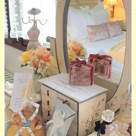 住宿加早餐酒店 Marie La Fee Endormie, 'breizh Brunch' & Balneo *
