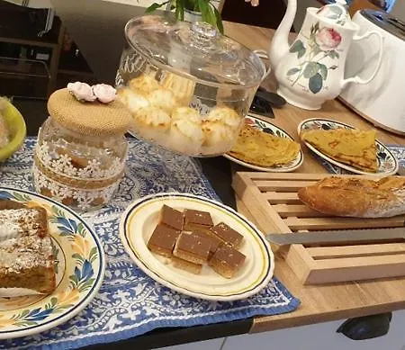 Marie La Fee Endormie, 'breizh Brunch' & Balneo *