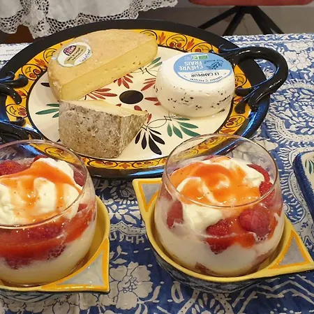 住宿加早餐酒店 Marie La Fee Endormie, 'breizh Brunch' & Balneo